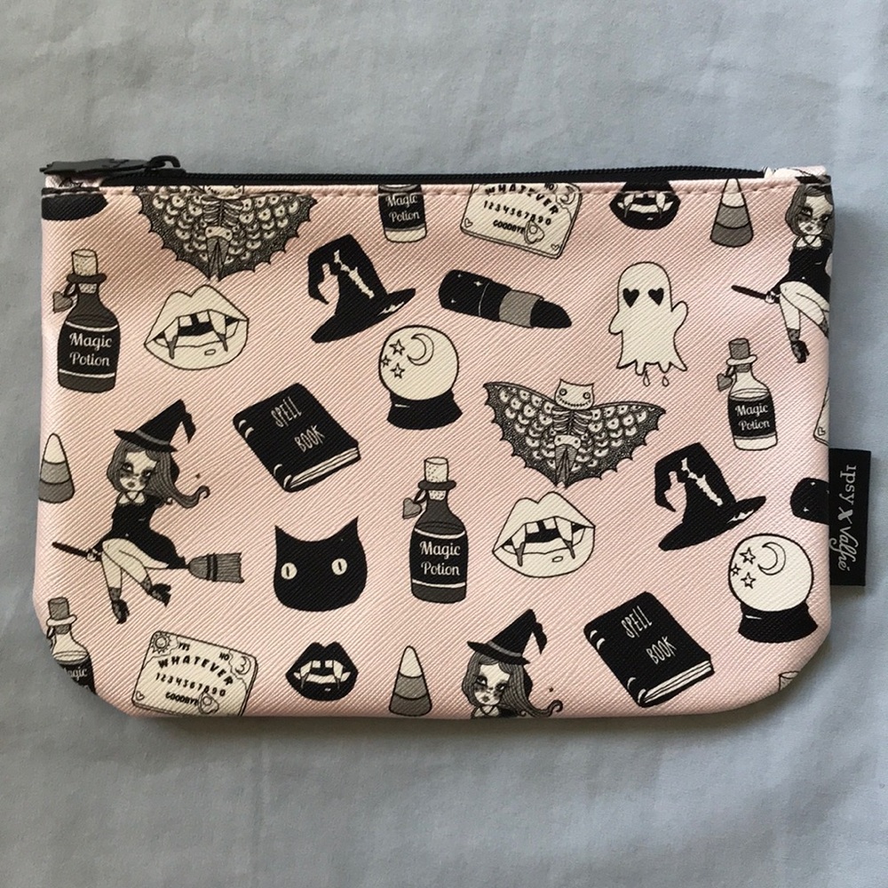 Makeup bag
